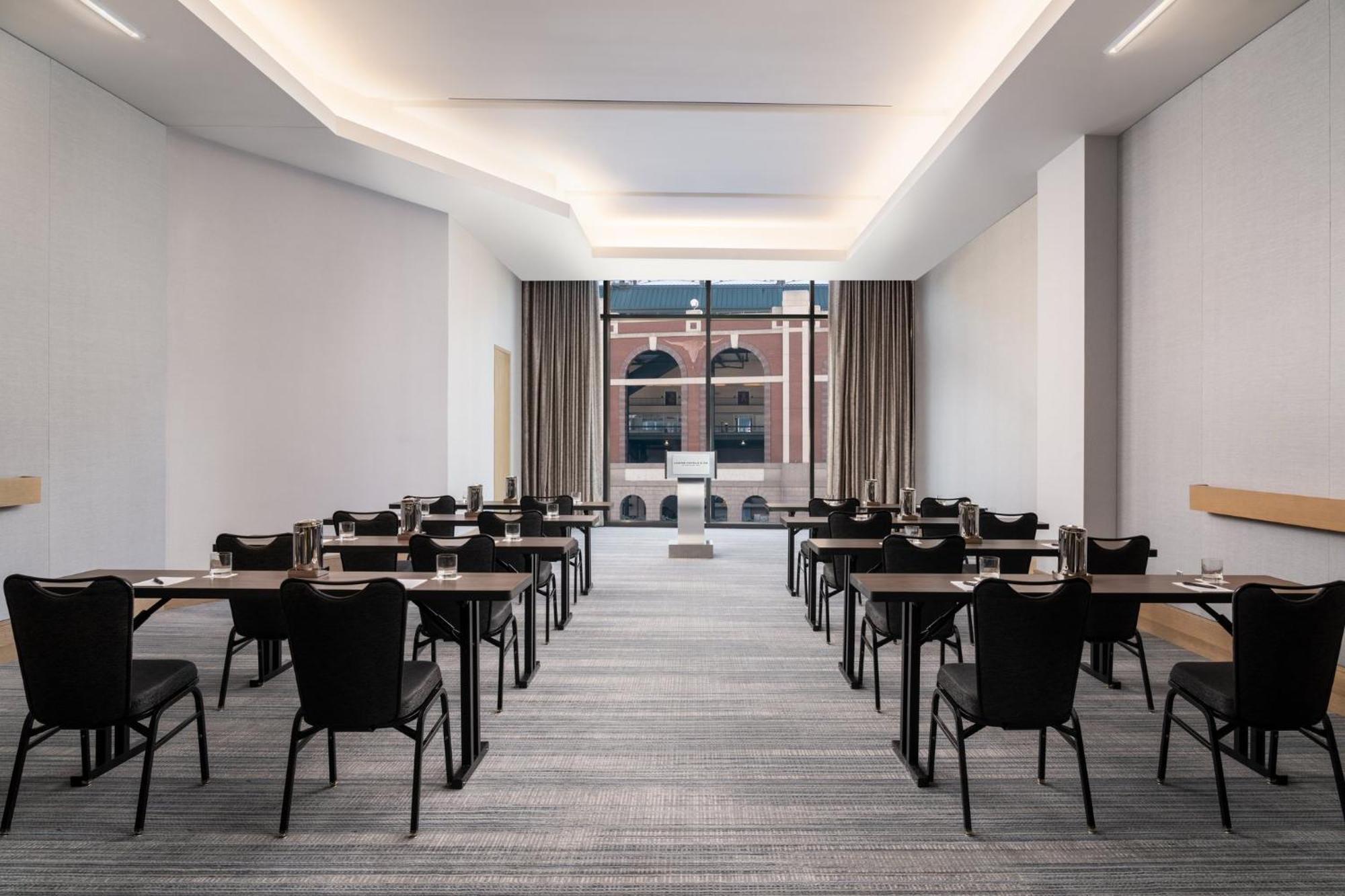 Loews Arlington Hotel Екстер'єр фото