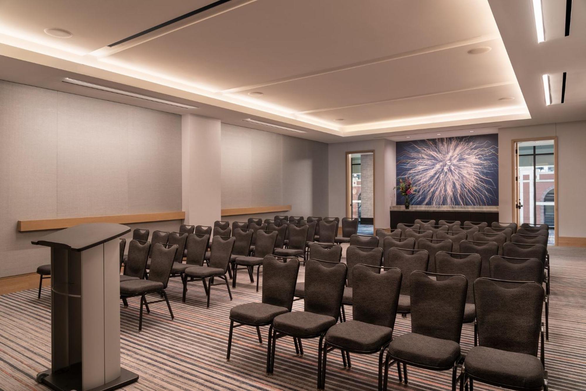 Loews Arlington Hotel Екстер'єр фото